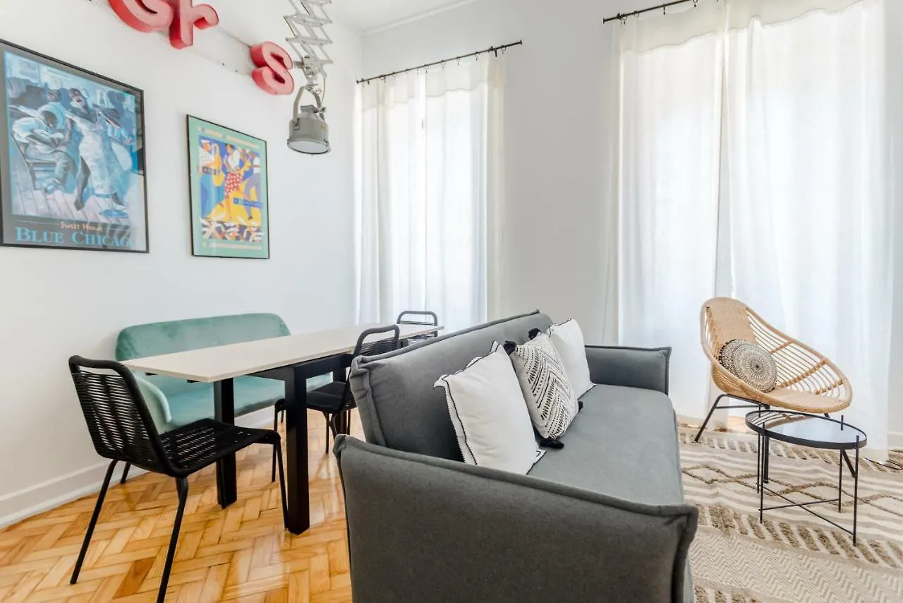 Sta Catarina - Cascais Beach Apartments Portugal